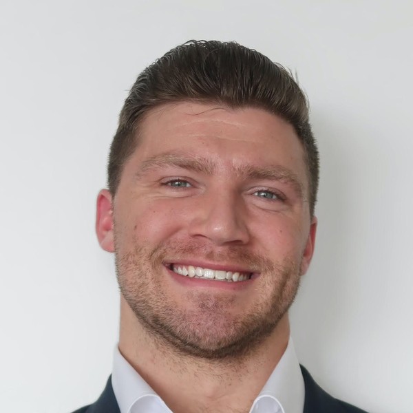 Bjorn Dyberg, group and small-business coverage specialist